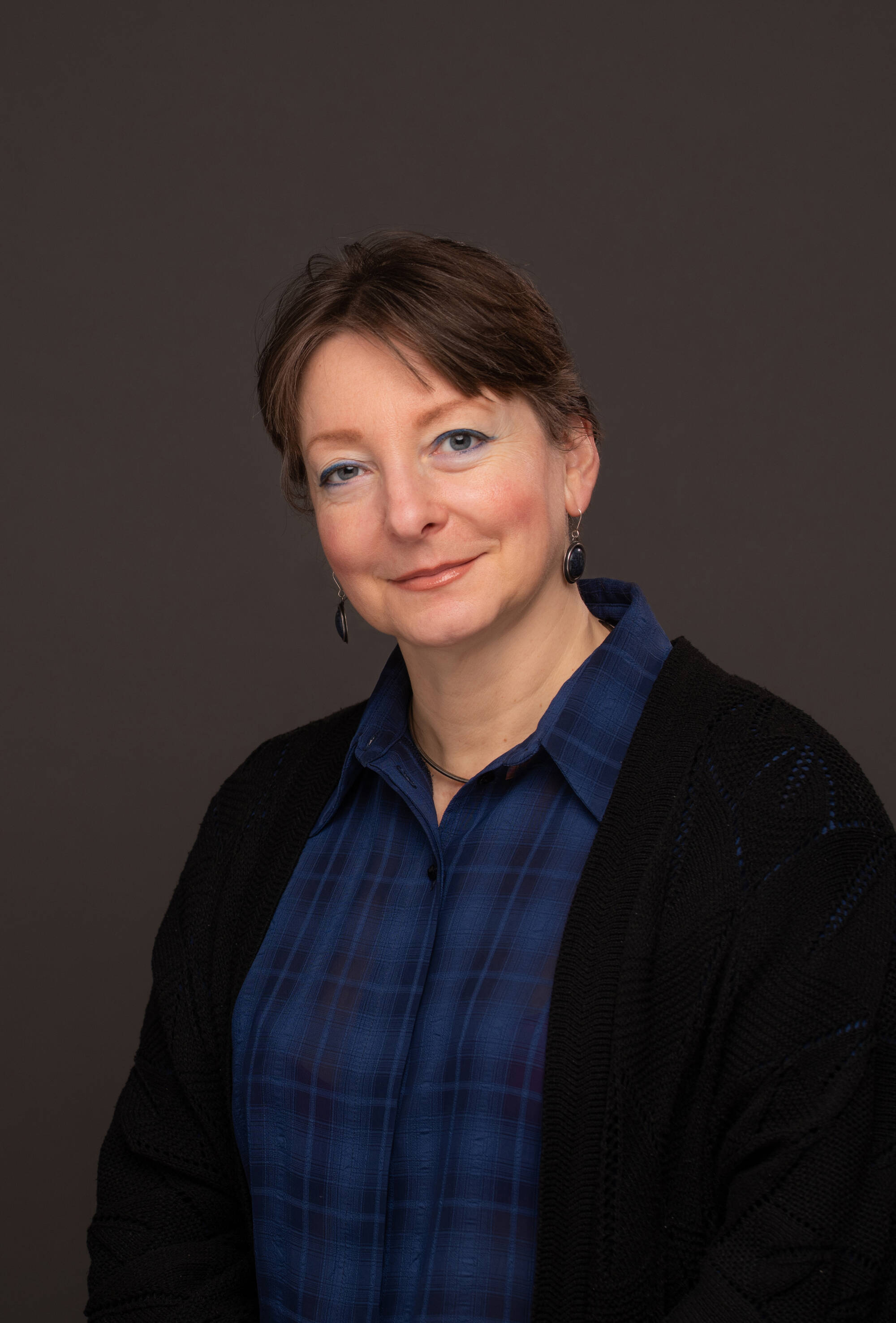 Agnieszka Szarecka sitting photo.